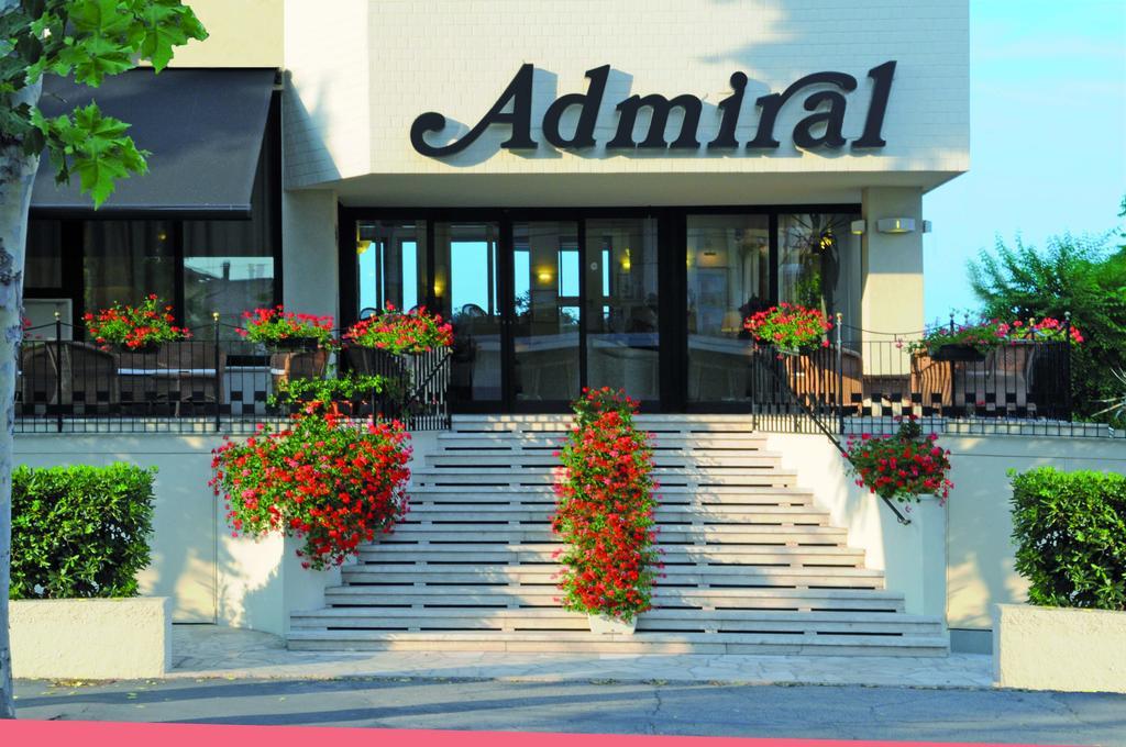 Hotel Admiral - On The Beach ريتشوني المظهر الخارجي الصورة