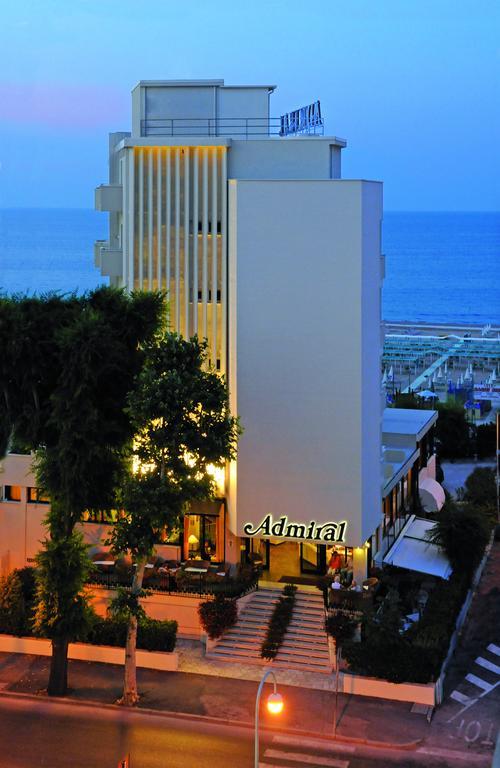 Hotel Admiral - On The Beach ريتشوني المظهر الخارجي الصورة